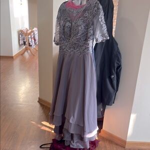 Elegant Gray Lace Evening Gown